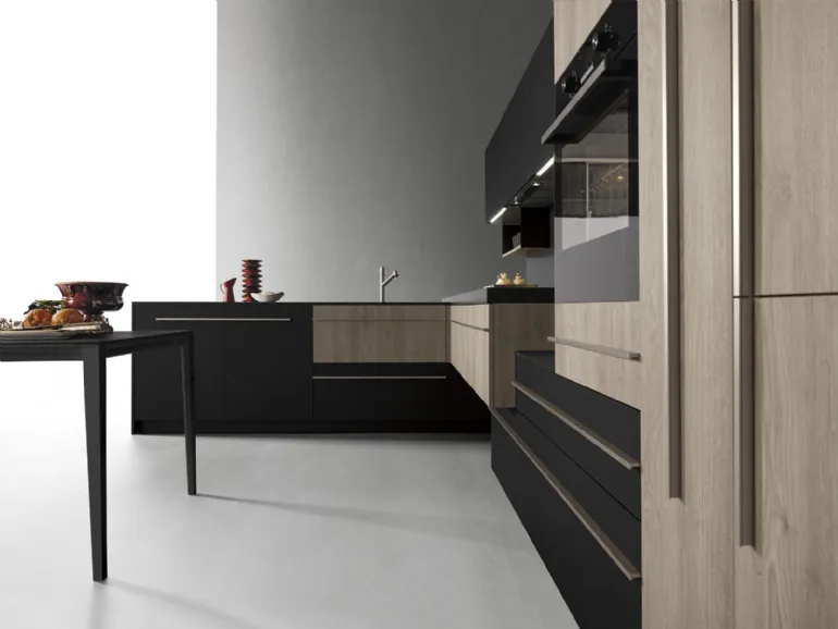 Wooden Kitchen with Peninsula